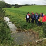 Austausch zu Bibermanagement mit Naturschutzbehörde, Biberbeauftragten, Landwirt und Kommunalvertreter in Dunstelkingen